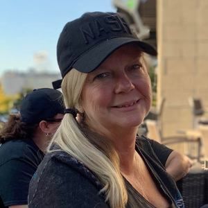 Meet your Posher, Christine